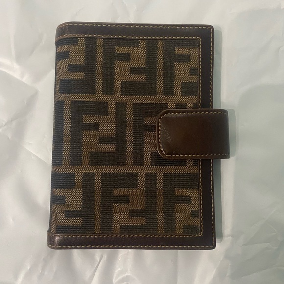 Fendi Vintage Zucca
Notebook Cover with paper - Picture 2 of 16